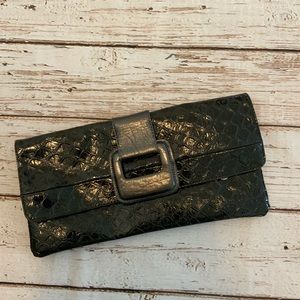 Amici Black‎ Women’s Clutch Purse